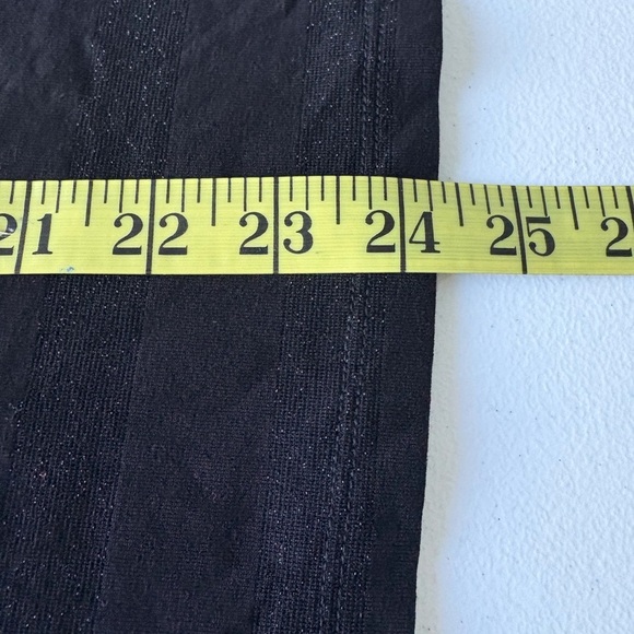 Talbot’s Black Sparkle Stripe Ling Sleeve Round Neck Top Size S Career Party - Picture 8 of 8